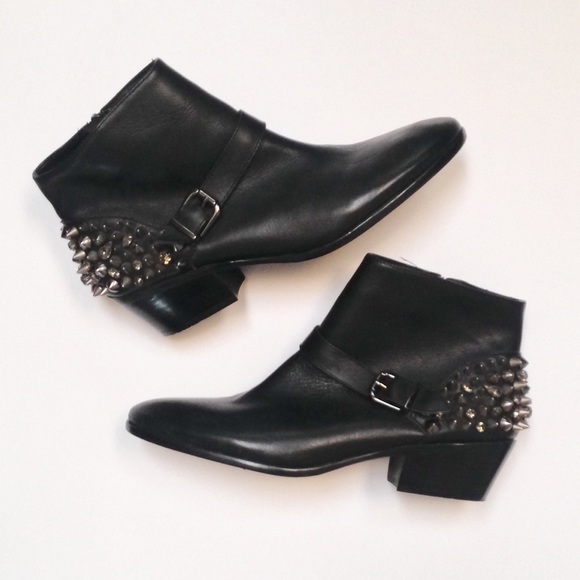 Sam Edelman Shoes - NWOB Pax Leather Sam Edelman Studded Booties